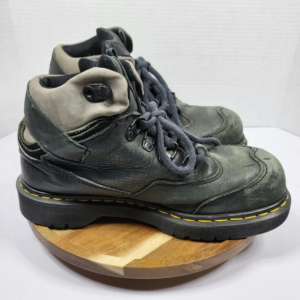 Dr. Martens Men's 8877 Steel Toe‎ Made in England Vintage Work Boots UK 7 US 8